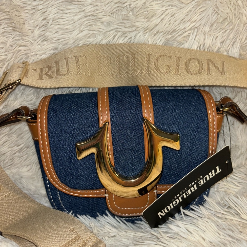 True religion 💙🤎💛